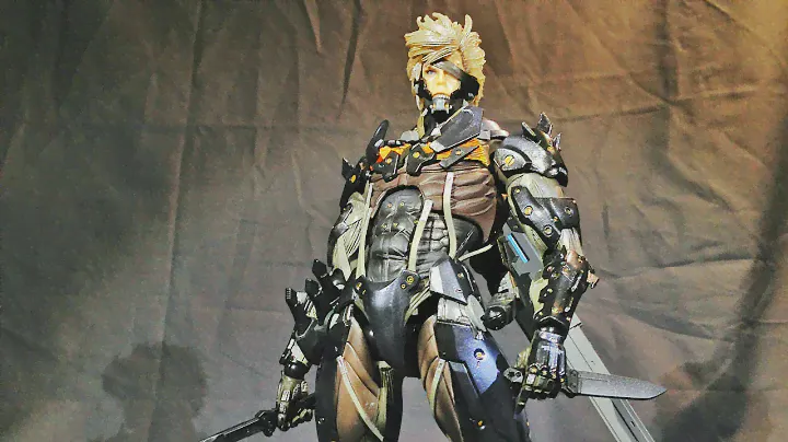 Play Arts Kai Raiden