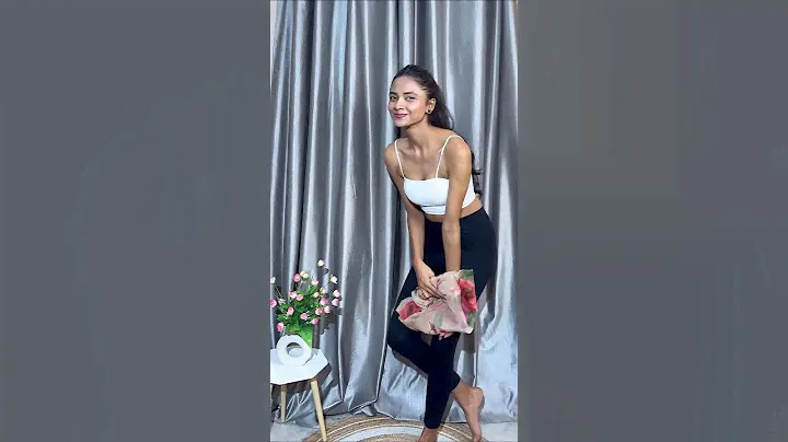 SASTA Saree Hack🙈💖 #youtubeshorts #youtubeshort #sareehackshort