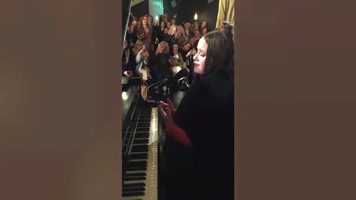 Di Garbi at Bitte Kai Rand AW18 show