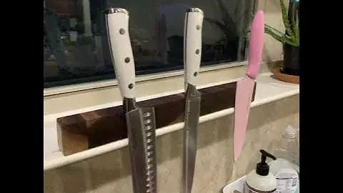 1 day project: Magnetic Knife Holder