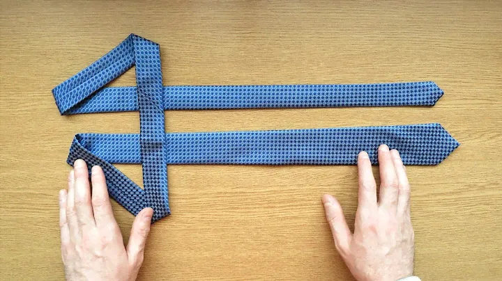 How to tie a tie?