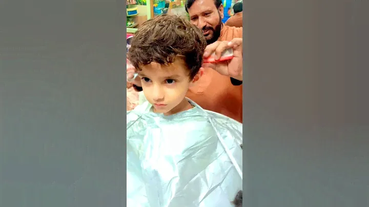 New stylish hair cut Baby hair cutting scissors ✂️ #viralvideo