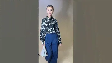 Блуза с красивыми широкими рукавами с манжетами + свободные прямые брюки