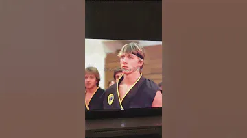 Daniel Larusso was afraid of Joni Lawrence, Ларуссо боится Лоуренса